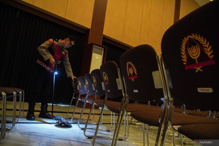 Pengamanan Ibadah Jumat Agung di Lumajang