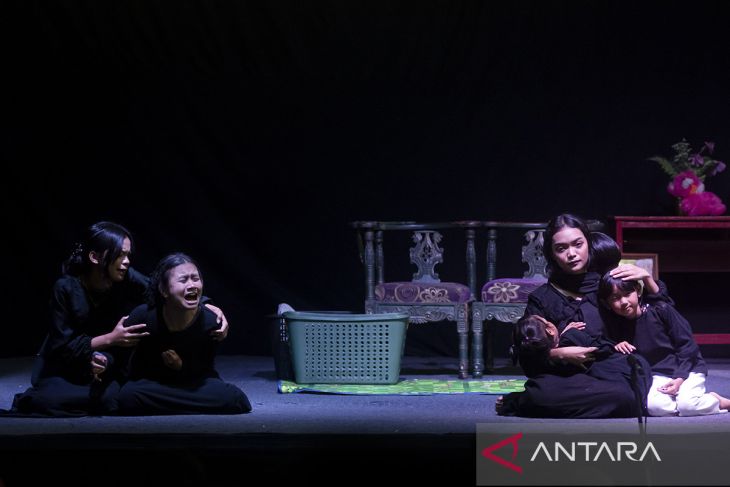 Peringatan Hari Teater Sedunia di Cimahi