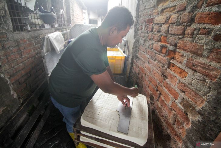 Industri tahu terdampak kenaikan harga kedelai