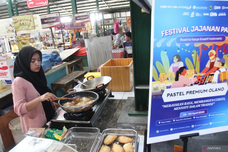 Festival jajanan pasar di Malang