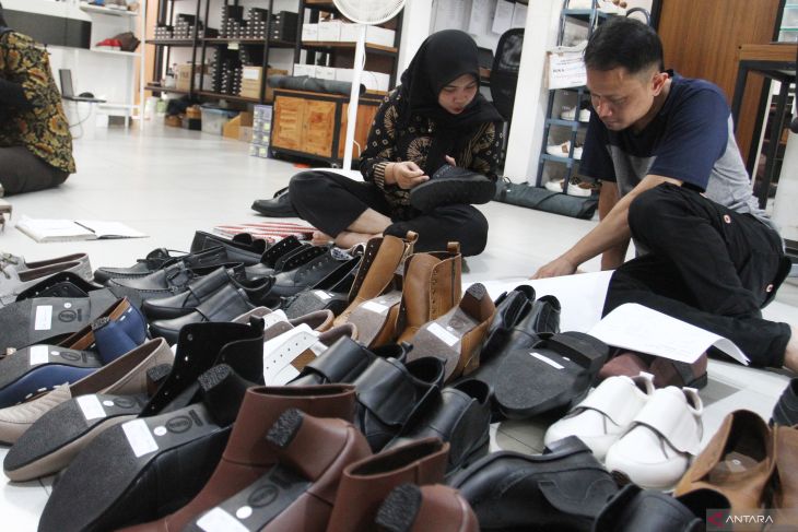 Strategi pelaku UMKM sepatu menghadapi pasar bebas