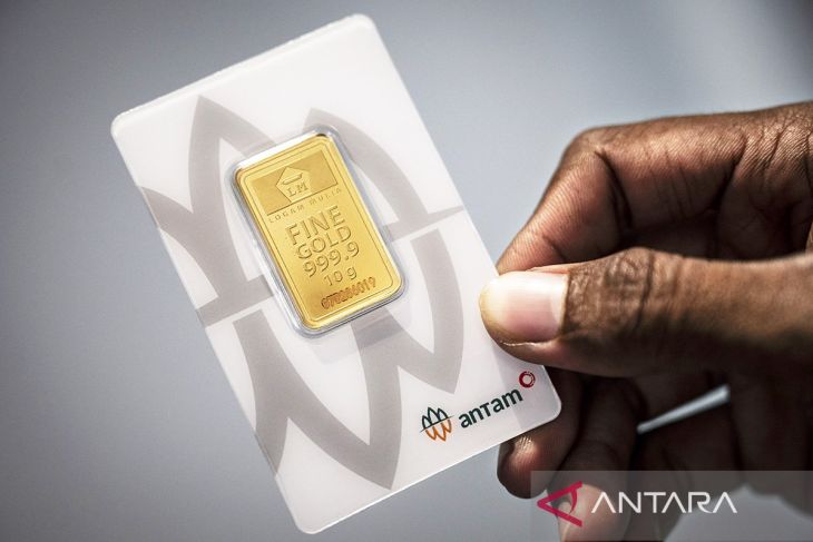 Emas Antam pada 3 Mei kembali turun jadi Rp1,902 juta per gram