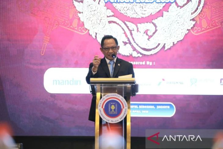 Mendagri mengajak akademisi ikut evaluasi sistem pilkada