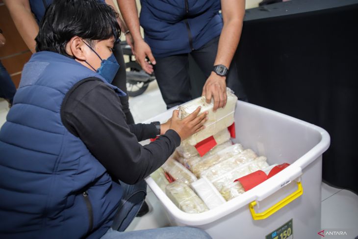 Pengungkapan kasus narkotika jaringan internasional