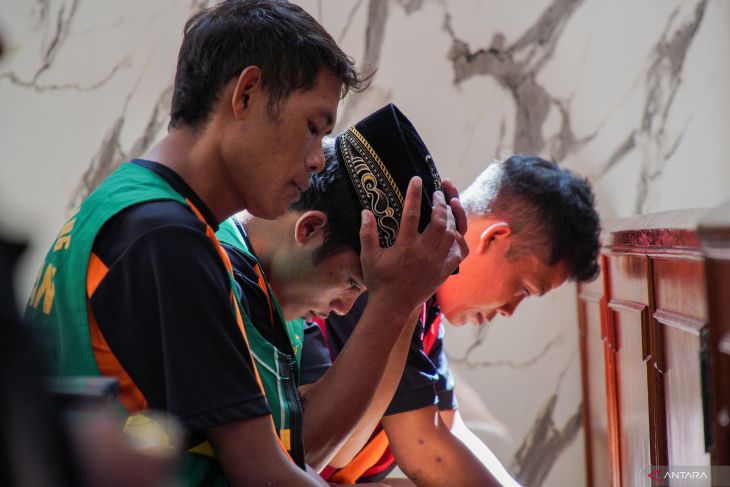 Sidang putusan terdakwa kasus ganja TNBTS