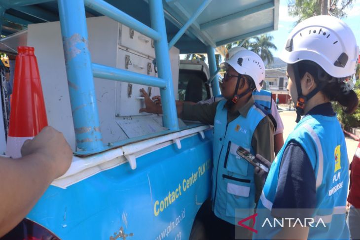 Pengecekan kendaraan operasional petugas pelayanan teknik PLN