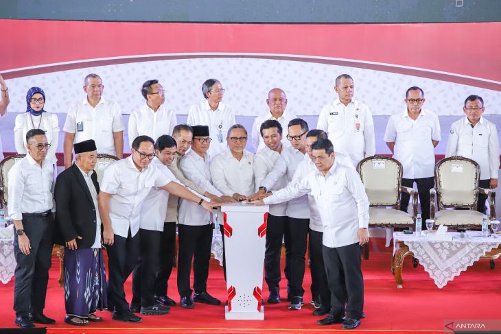 Percepatan pembentukan Koperasi Desa/Kelurahan Merah Putih