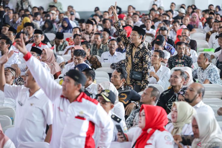 Percepatan pembentukan Koperasi Desa/Kelurahan Merah Putih
