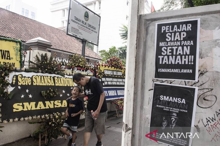 Aksi dukungan untuk SMA Negeri 1 Bandung