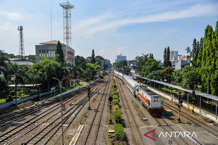Jumlah perjalanan kereta api DAOP 2 Bandung