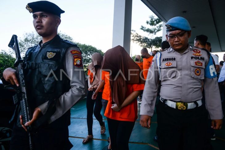Rilis kasus narkotika rokok elektrik