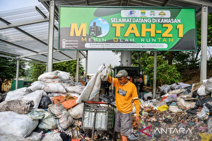 Pembangunan insinerator untuk mengatasi permasalahan sampah