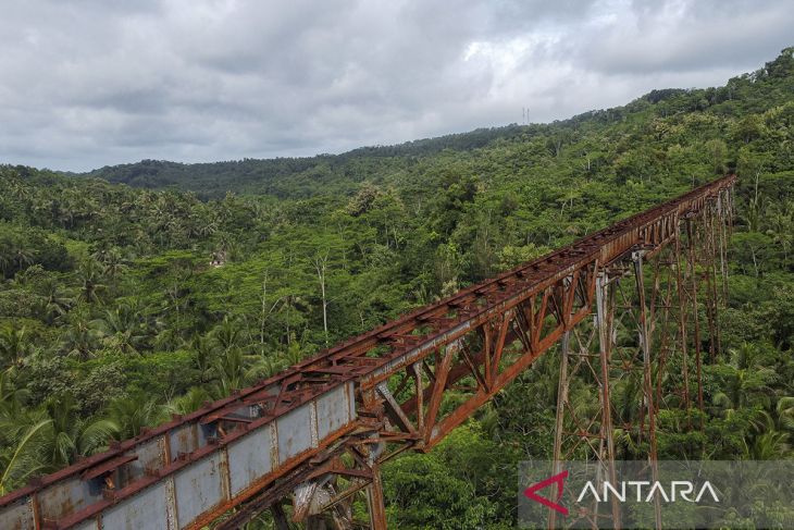 Jembatan kereta api terpanjang di Jawa Barat dan rencana reaktivasi jalur KA senilai Rp15 Triliun