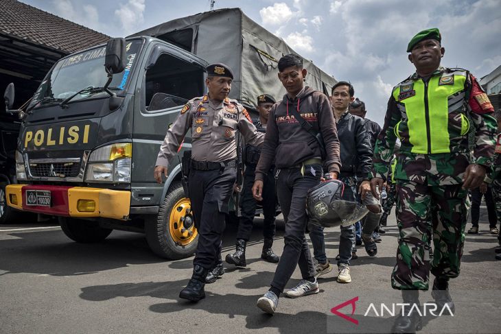 Operasi pemberantasan premanisme di Kota Cimahi