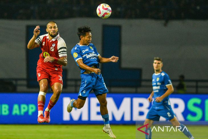 Persib Bandung ditahan imbang Barito Putera