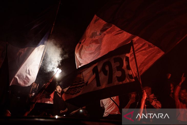 Warga Bandung pawai Persib Juara