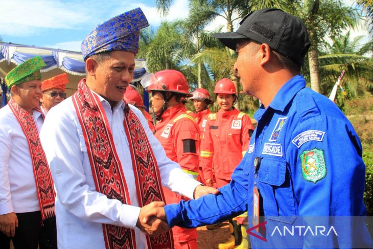 Kunjungan kerja Menteri LH di Kalbar