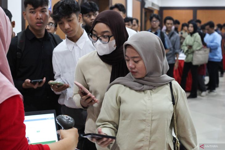 Bursa kerja di Surabaya