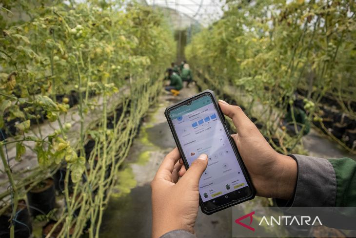 Penerapan digitalisasi pertanian dengan IoT di SMK