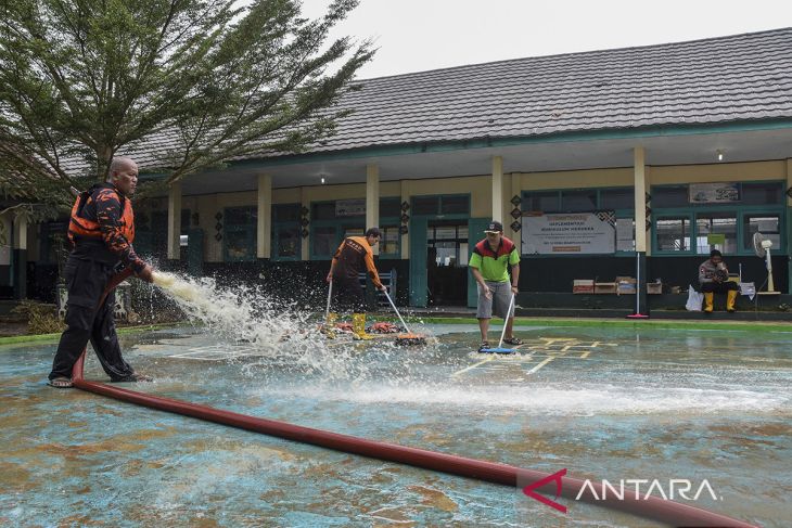 Banjir di Tasikmalaya berangsur surut