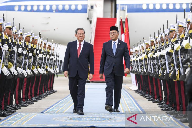 Perdana Menteri China Li Qiang tiba di Indonesia