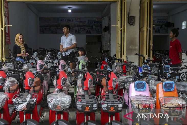 Pemerintah buka peluang lanjutkan insentif motor listrik