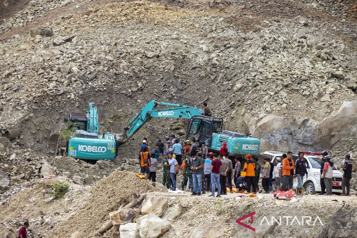 Longsor galian C di Cirebon