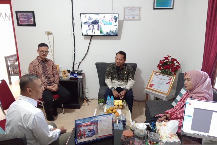 GM PLN Bangka Belitung  kunjungi Kantor Berita Antara Babel