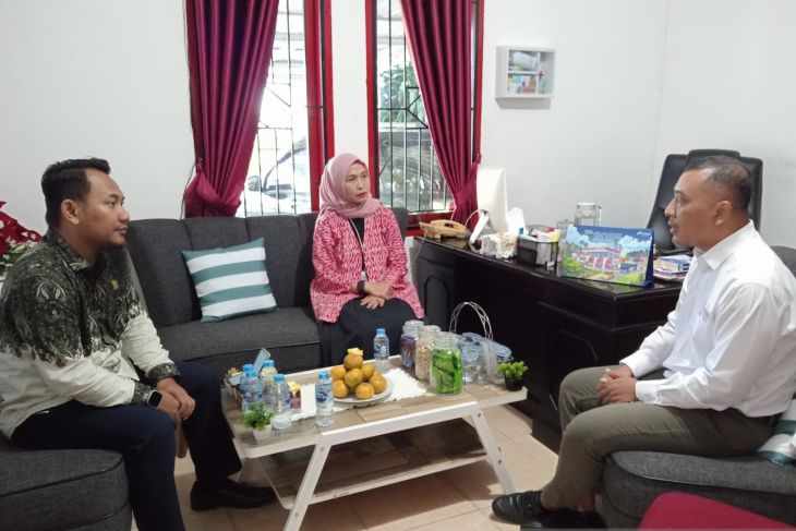 GM PLN Bangka Belitung  kunjungi Kantor Berita Antara Babel