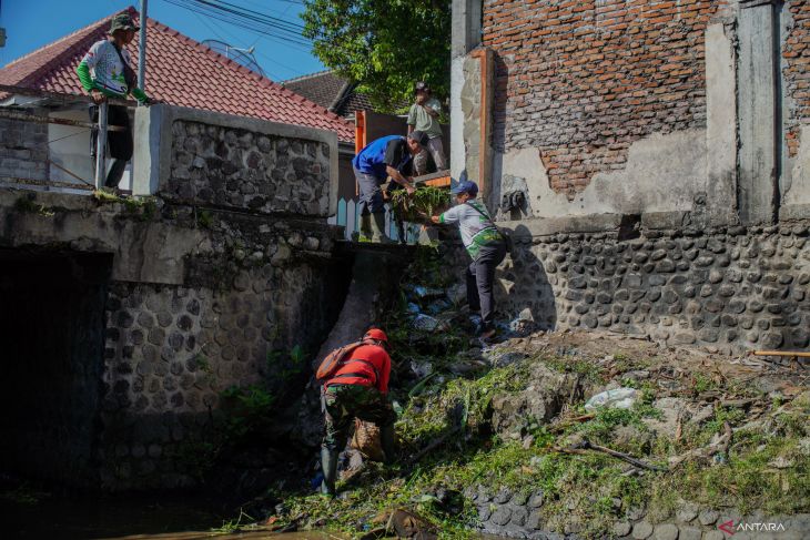 Peringatan Hari Lingkungan Hidup Sedunia di Lumajang
