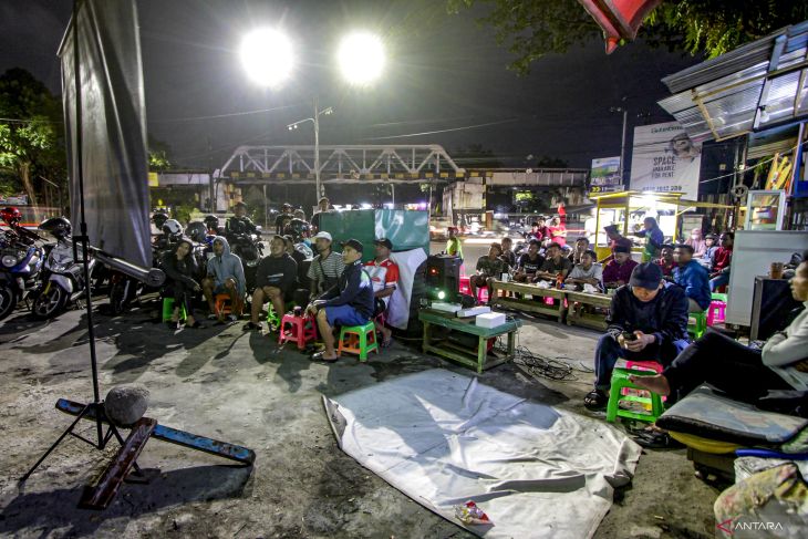 Nobar Timnas Indonesia di Malang