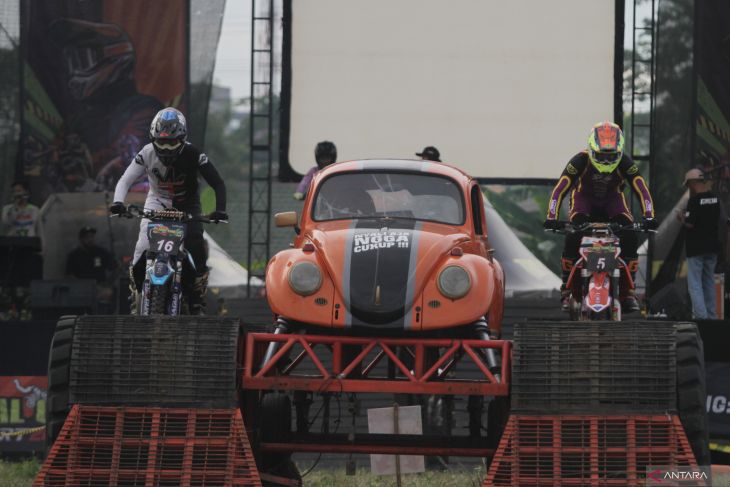 Kejuaraan motocross dan grasstrack Trial Game Dirt 2025