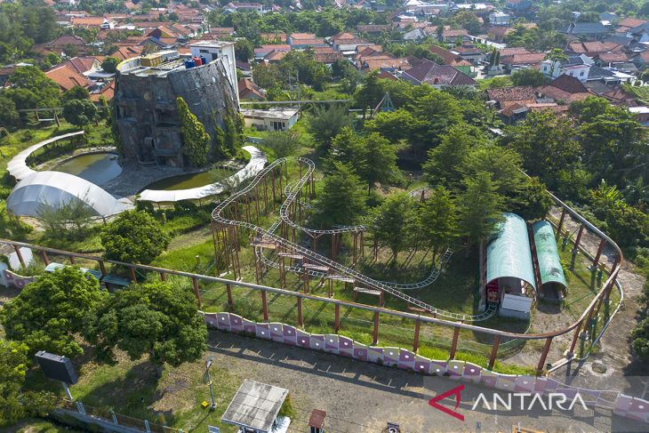 Komplek wisata aset daerah terbengkalai