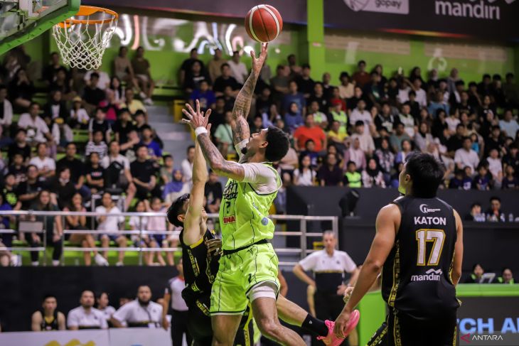 Pacific Caesar Surabaya menang atas Kesatria Bengawan Solo