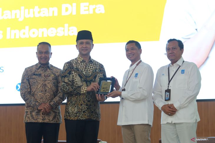 Kuliah tamu Menteri Transmigrasi di ITS