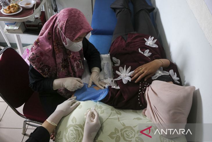 Pelayanan KB gratis serentak di Banten