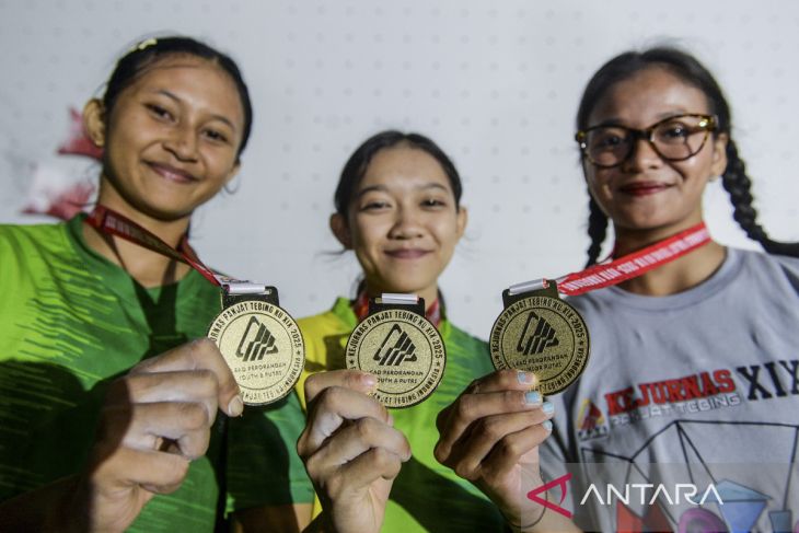 Final lead putri Kejurnas Panjat Tebing 2025