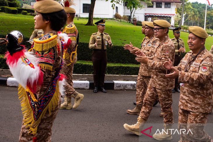 Kedatangan kepala daerah untuk retret tahap dua