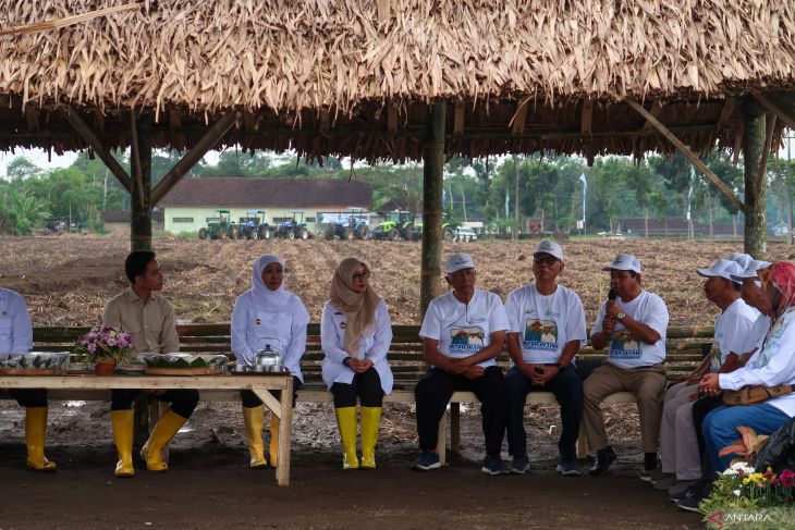 Wapres temui petani tebu di Banyuwangi