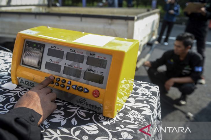 Emisi gas buang kendaraan saat musim kemarau