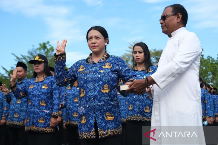 Pemkab Kubu Raya serahkan SK PPPK
