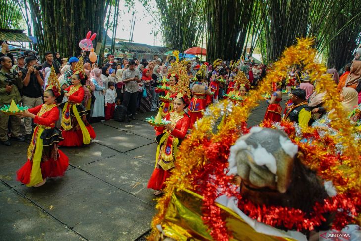 Tradisi Grebeg Suro masyarakat kaki Gunung Semeru