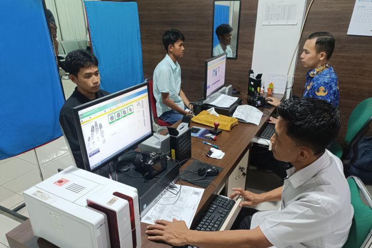 Disdukcapil Pontianak layani pengurusan dokumen kependudukan