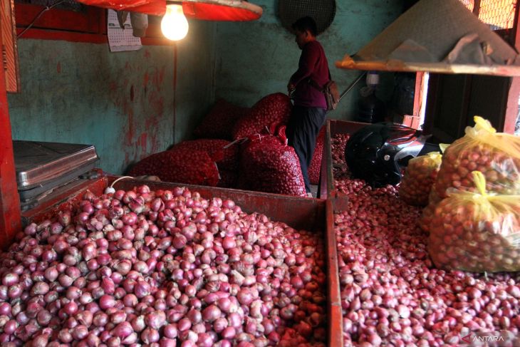 Komoditas penyumbang inflasi Jatim Juni 2025