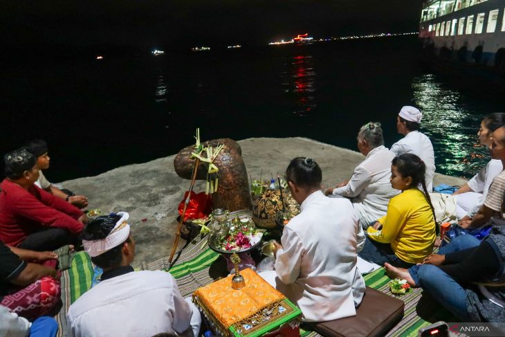 Doa untuk korban tenggelamnya KMP Tunu Pratama Jaya
