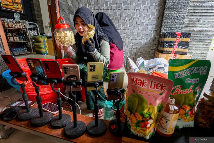 Produksi keripik buah dan sayur di Batu