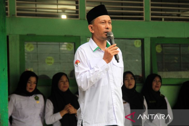 Hari pertama sekolah tahun ajaran baru di Pontianak