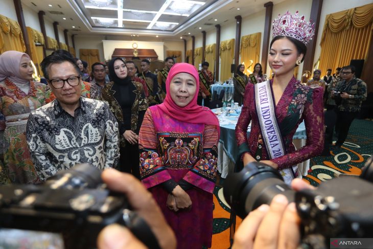 Silaturahmi Puteri Indonesia 2025 dengan Gubernur Jawa Timur