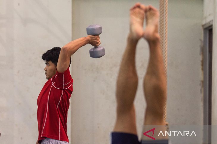 Pelatnas senam artistik putra di Bandung