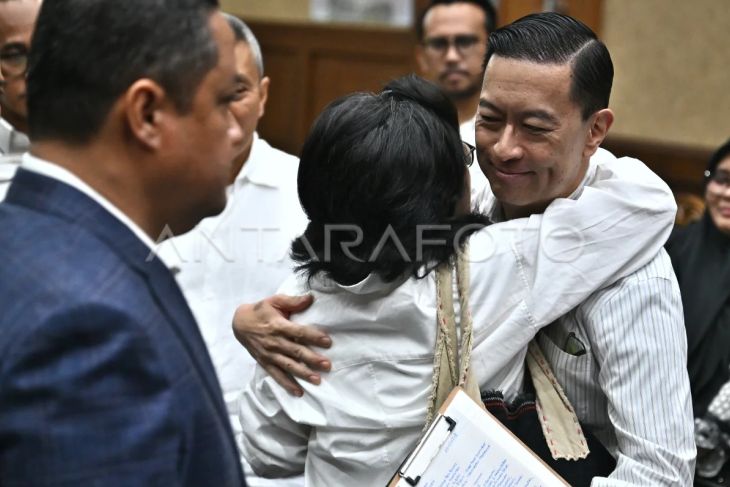 Tom Lembong divonis empat tahun enam bulan penjara - Foto
